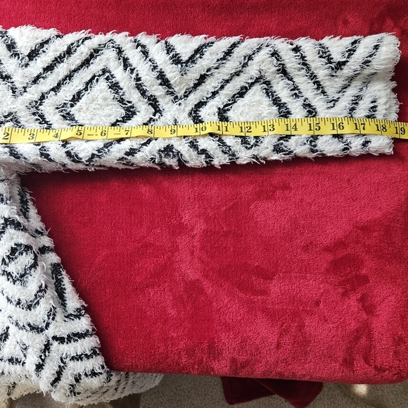 August Silk Sweater Jacket Black & White-Extra Large - Picture 7 of 8